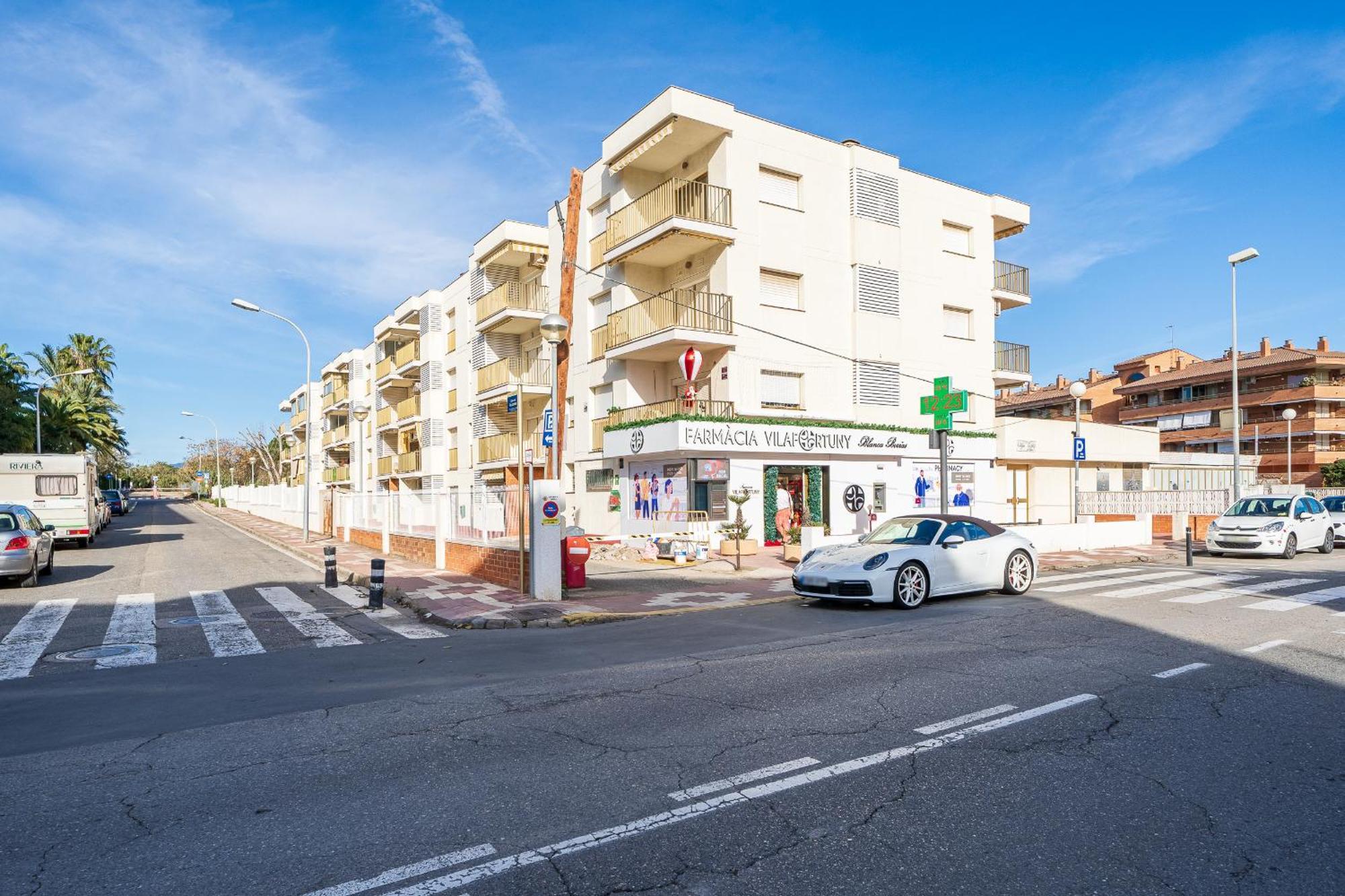 Hauzify I Apartaments Reddis Cambrils Exteriör bild