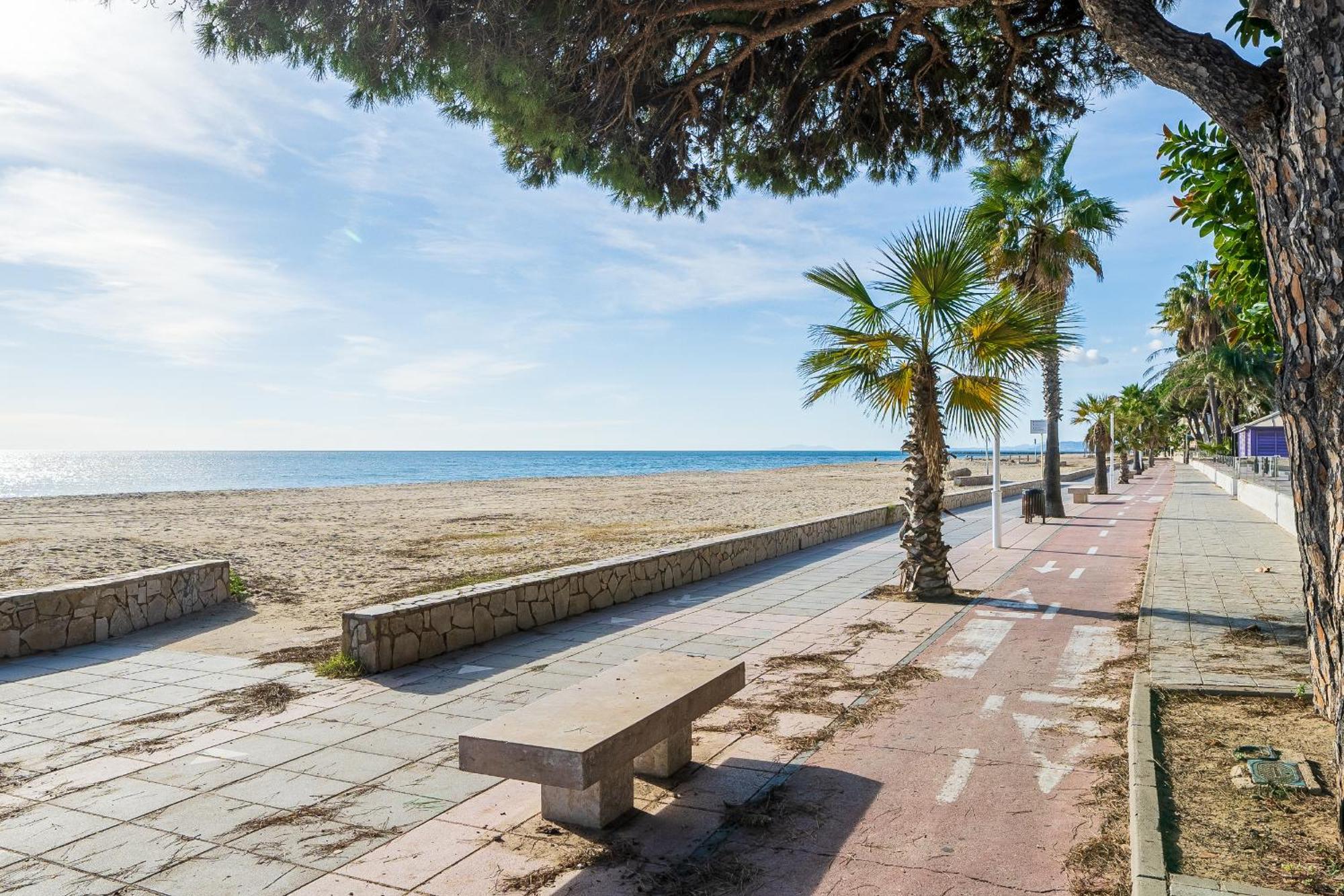 Hauzify I Apartaments Reddis Cambrils Exteriör bild